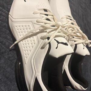 Puma Men's White and Black Athletic Shoes